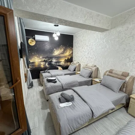 Hotel Grand House Real Estate