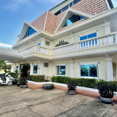 La villa 23 signature Hotels near Wat Chowk
