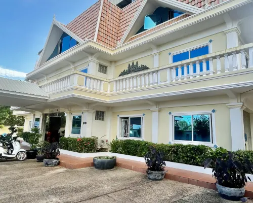 La villa 23 signature Hotels near Wat Chowk