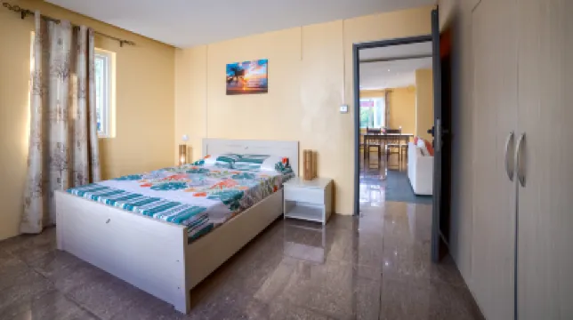 Sunset Bliss Pereybere 4 のホテル