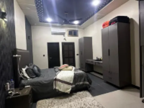 Heaven on earth a small cozy studio flat カラチのホテル