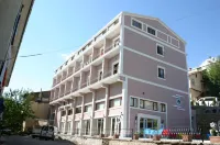 The Yücedağ Hotel Hotels in 