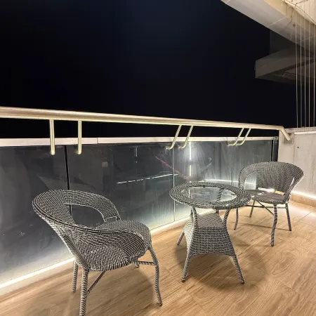 Espoir by Rivique Inn | Supernova Spira | 38th floor | River View Отели в г. Ноида