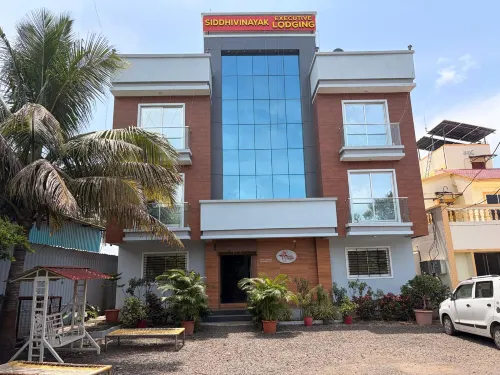 Siddhivinayak Executive Lodging Wai - 3 stjerner