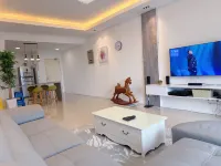 Jeff and Ricky Homestay 172@ Skyvilla Aparment - parking