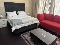 Sparrows Guest House Lambton - parking