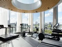 Modern 2B APT BayViews*Pool*GYM Hotels near South Melbourne Night Market