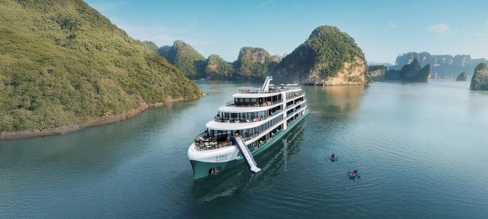 Halong Lyra Grandeur Cruise Hotels in Tuan Chau