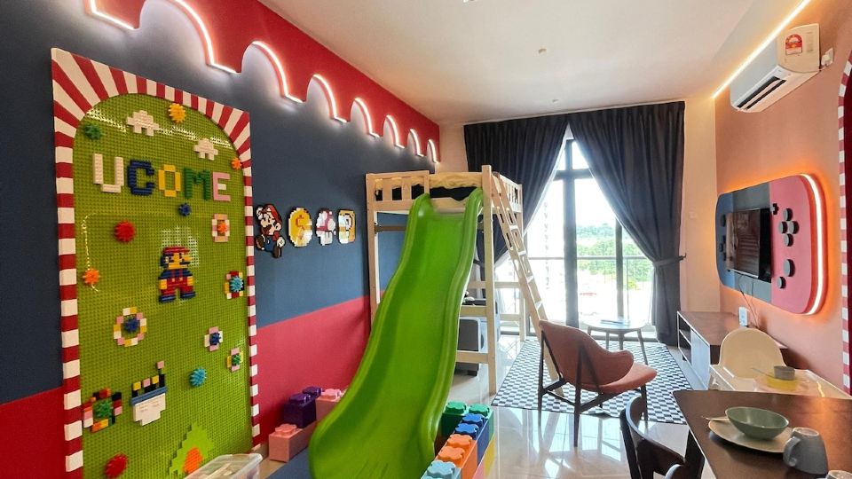 Desaru Super Mario by UCoMe
