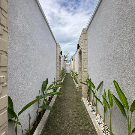Maithala Villa & Living