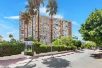 Spain Breaks - 2 bed family apartment Benalmádena with pool, Airco, WiFi