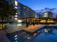 Condo at Quezon City MCHD staycation Trees Residences 錦繡城市購物中心附近的飯店