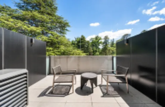 Bright Studio in Braddon with Parking