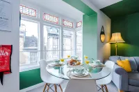 Stylish 2 Bedroom Apartment in Heart of Buxton - parking