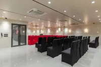 Hotel Redvibe-A Unit of RVS Groups