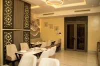 Ambiiflora Hotel & Residency