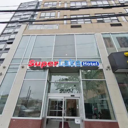 Dynasty Hotel and Suites New York LaGuardia Hotel