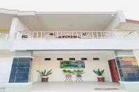 OYO 95374 Omah Ngentak Family Guest House - 3 Sao