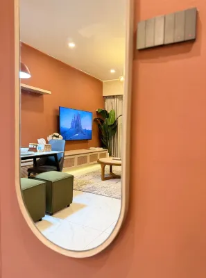 3BR Best View in BSD: Mountain, Sunset & City View - balcony