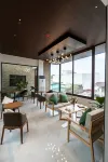 Sage Hotel by SMS Hospitality - 停車場