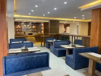 Kasthamandap Inn Hotel فنادق في تشاندراغيري