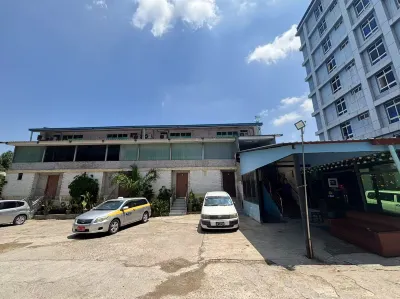Two Two Five Hotel Các khách sạn ở 