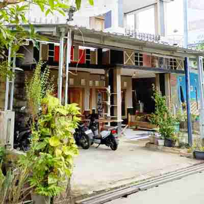 Lishafa Homestay Hotel Exterior