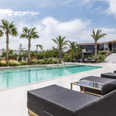 أكسيل بيتش ميكونوس - لبالغين فقط Hotels near شاطئ ميجالي أموس