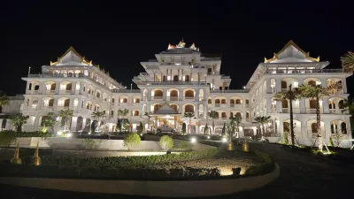 Champa Palace Hotel 왓 루앙 주변 호텔