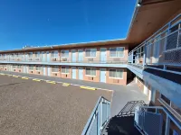 Leisure Lodge Motel