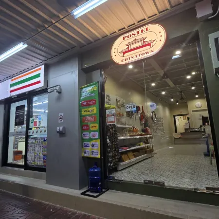 Postel Chinatown Отели рядом с достопримечательностью «Sampeng - Рынок аксессуаров»