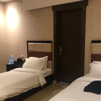 Akarem ishbilia Serviced Apartments Hotels near Kingdom Centre
