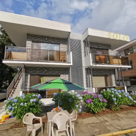 SOLO APARTMENTS