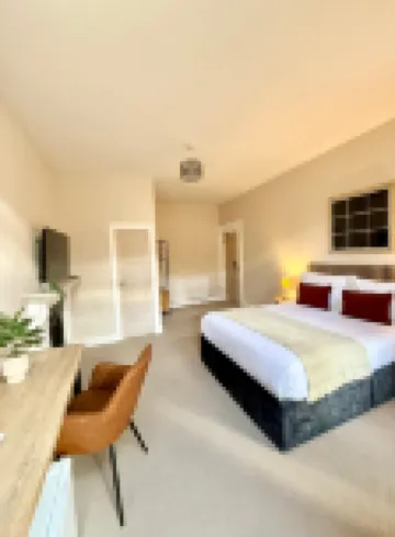 Seaside Escape with Double Bed & Balcony