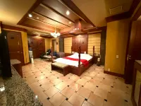 HOTEL MAYFAIR (Adults Only)