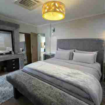 Luxury Rustenburg Villa | Pool, Braai & Fast Wi-Fi Rooms