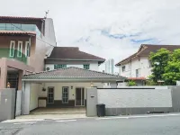 双层半独立式住宅｜邻近Gurney及海滩｜购物与本地美食轻松可达