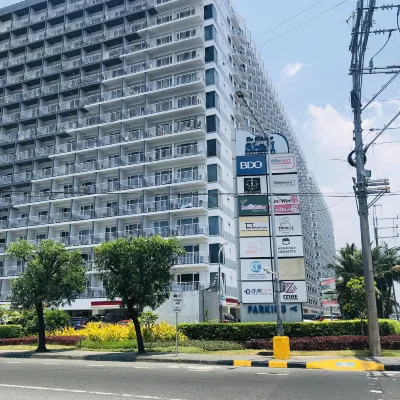 Accommodating Place Hotels near Shell Residences