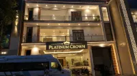 Hotel Platinum Crown - 停車場