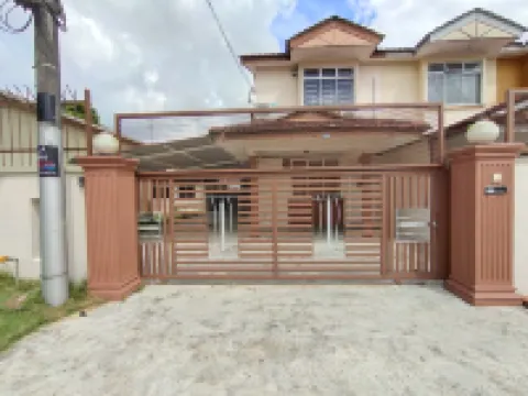 Malaysia kulai bandar putra IOIC