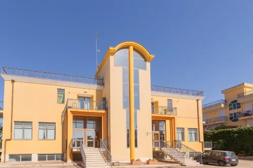 5 Bnb delle Nazioni with parking,9min Airport Sea