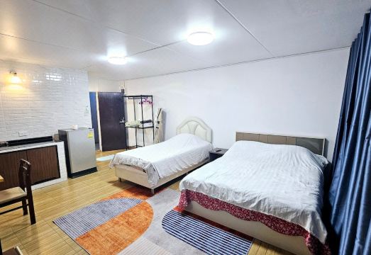 Popular Condo C5 Room Condition