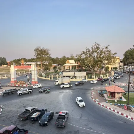 SRIINTRA HOTEL