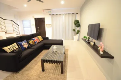 De cozy Homestay (8-14 pax)
