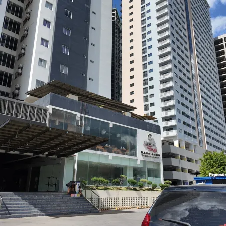 Queensland Manor Condominium Deluxe Suite