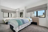 Auckland Cornwall Park Holiday Homes1