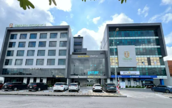 ウーバーゼン レジデンス ホテル Cửa Hàng Tạp Hóa - Bánh Kẹo Thu Phương周辺のホテル