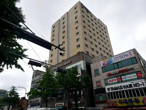 Scarlett Stay Suwon Station - Homestays