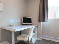 Cardiff Bute Terrace Hotel By Belvilla Hotels in Cardiff