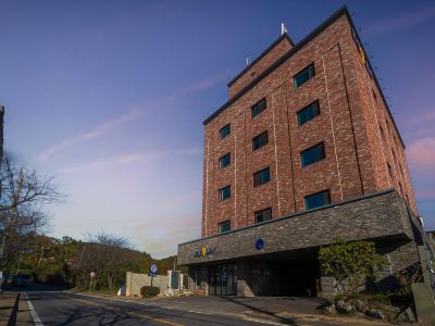 Gimpo Petite Hotel